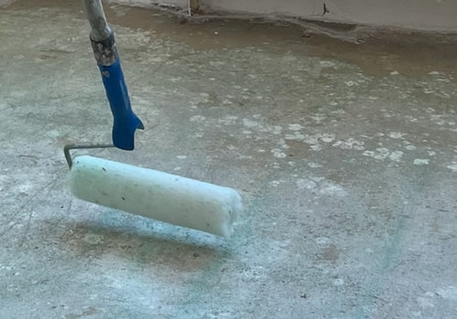 Jak na dokonale rovný podklad? Kompletní průvodce samonivelační stěrkou.
