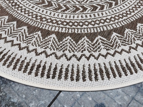 zzz 2024-05-10 Essenza 48695-768 kruh