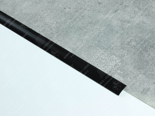 Oblouk 30 mm RAL 9005 černá
