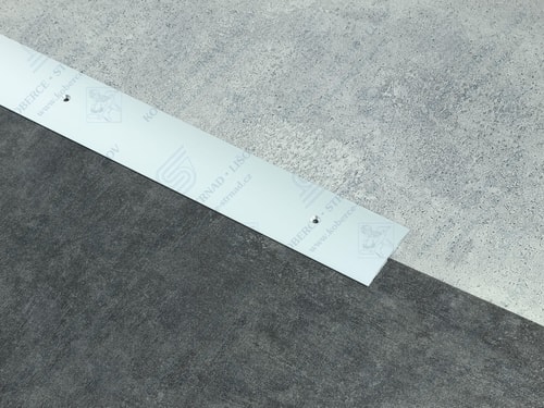 Oblouk 50 mm stříbrná přechodová lišta vrtaná