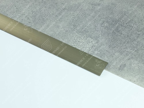 Oblouk 40 mm inox přechodová lišta samolepící