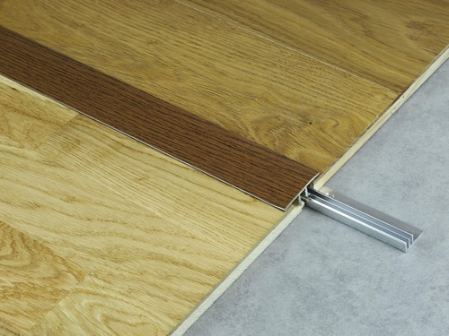 588 H31 Dub tmavý Küberit 06288310-15