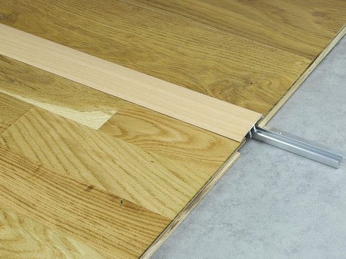 588 H22 Buk světlý Küberit 06288220-25