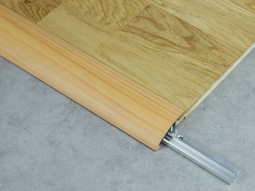 586 H90 Třešeň Küberit 06286905