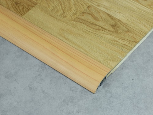 586 H90 Třešeň Küberit 06286905