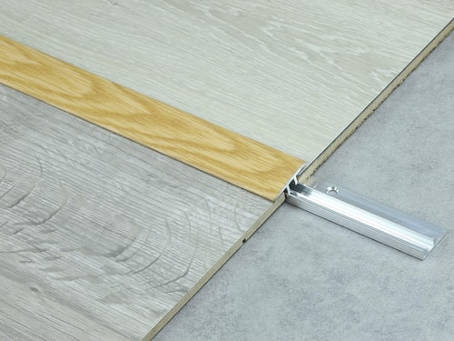 588L H30 Dub světlý Küberit 06188300-05