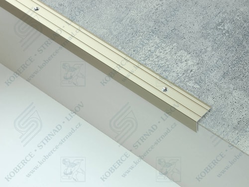 Schodová hrana 24,5x18 mm světlý bronz vrtaná