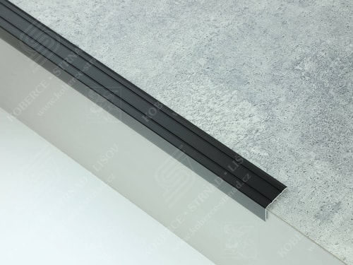 Schodová hrana 24,5x18 mm tmavý bronz samolepicí