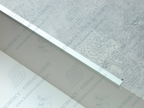 L-profil hliník 10x10 mm stříbrný bez lepidla