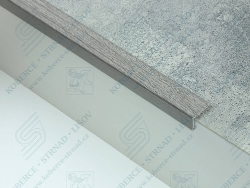 Schodová hrana 24,5x20 mm H61 dub šedý