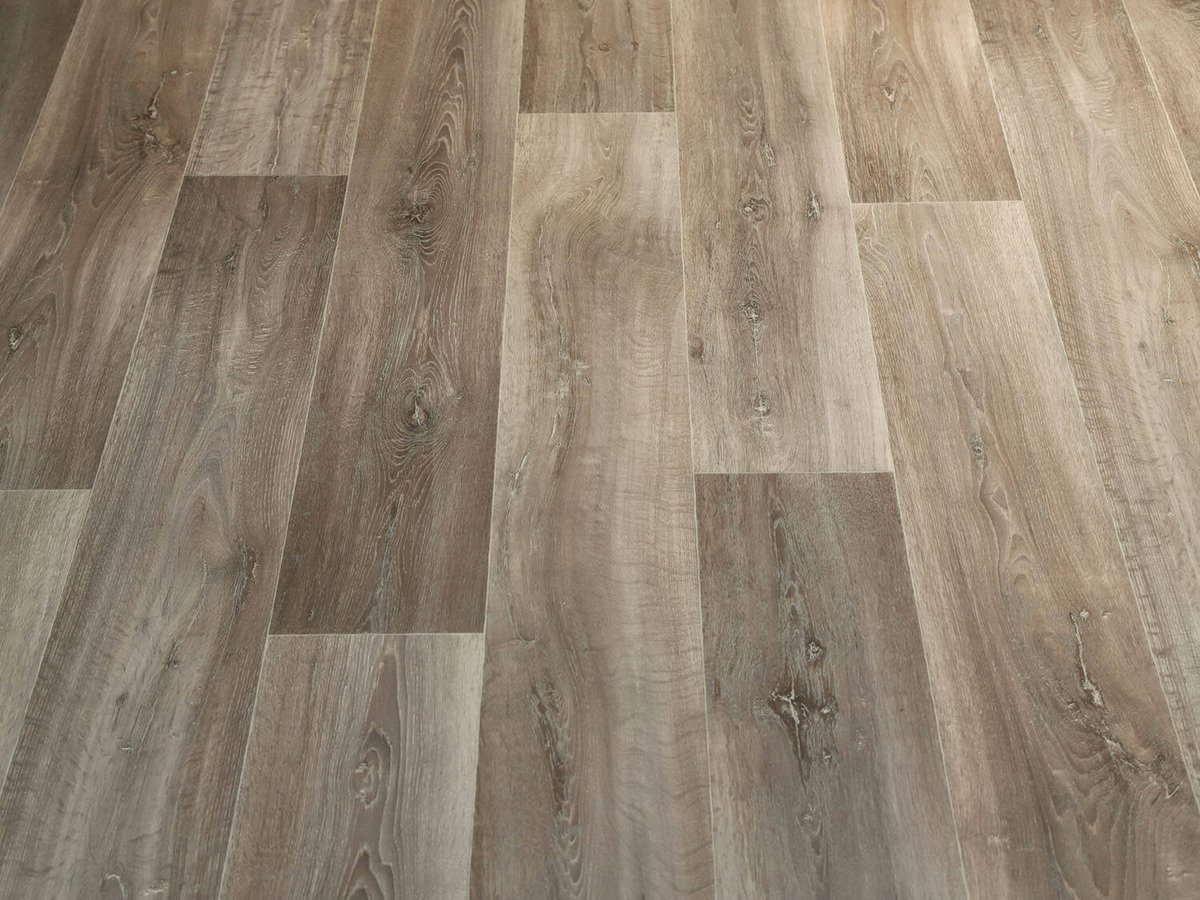 Xtreme Lime Oak 976M