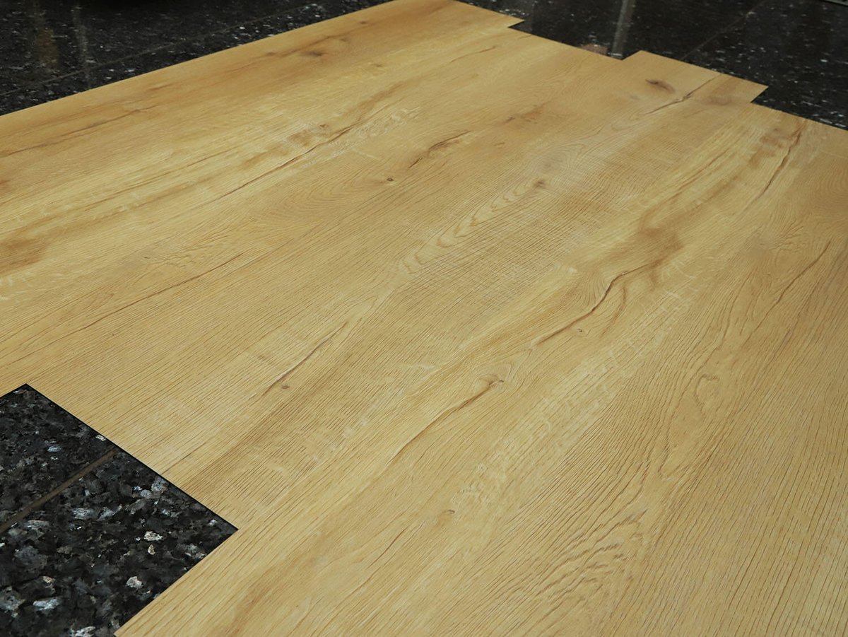 Rigid LVT Dub labský EIR 9475