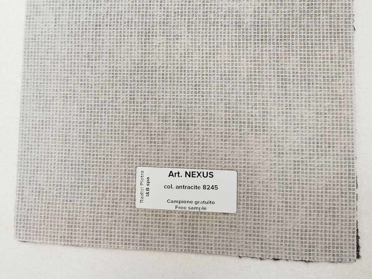 Nexus 8245 antracite
