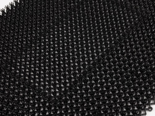 Step-in black