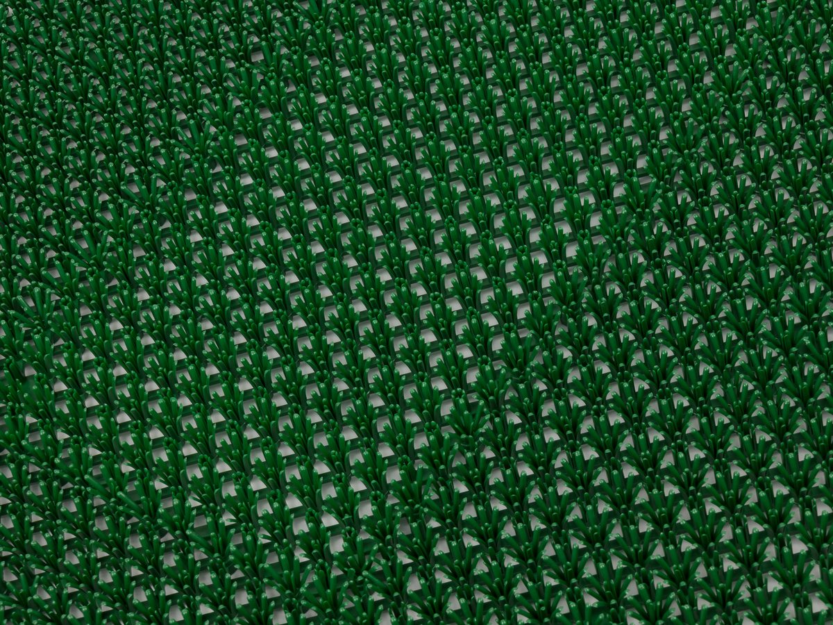 Step-in green