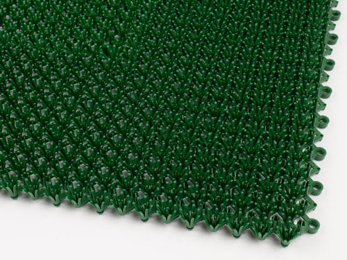 Step-in green