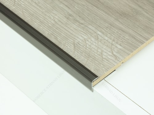 Zásuvný schodový profil 8,5 mm tmavý bronz
