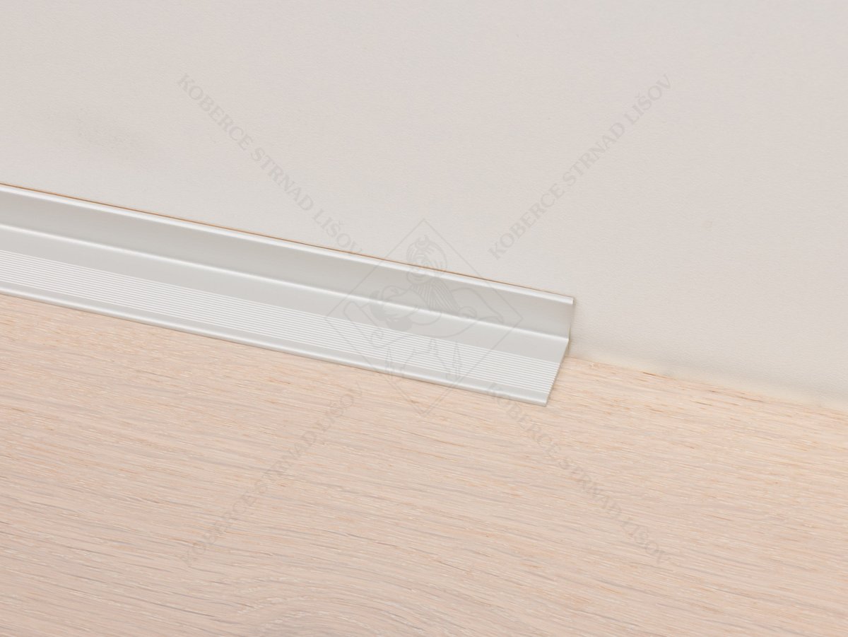 HS portálová lišta 21x15 mm stříbrná Küberit 369