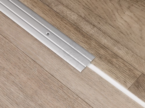 Plochá přechodová lišta 38 mm stříbrná vrtaná šroubovací