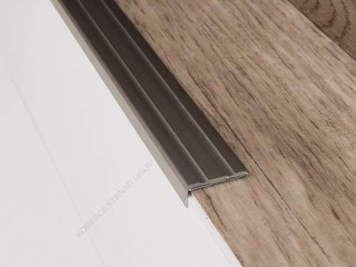 Schodová hrana 24,5x10 mm inox